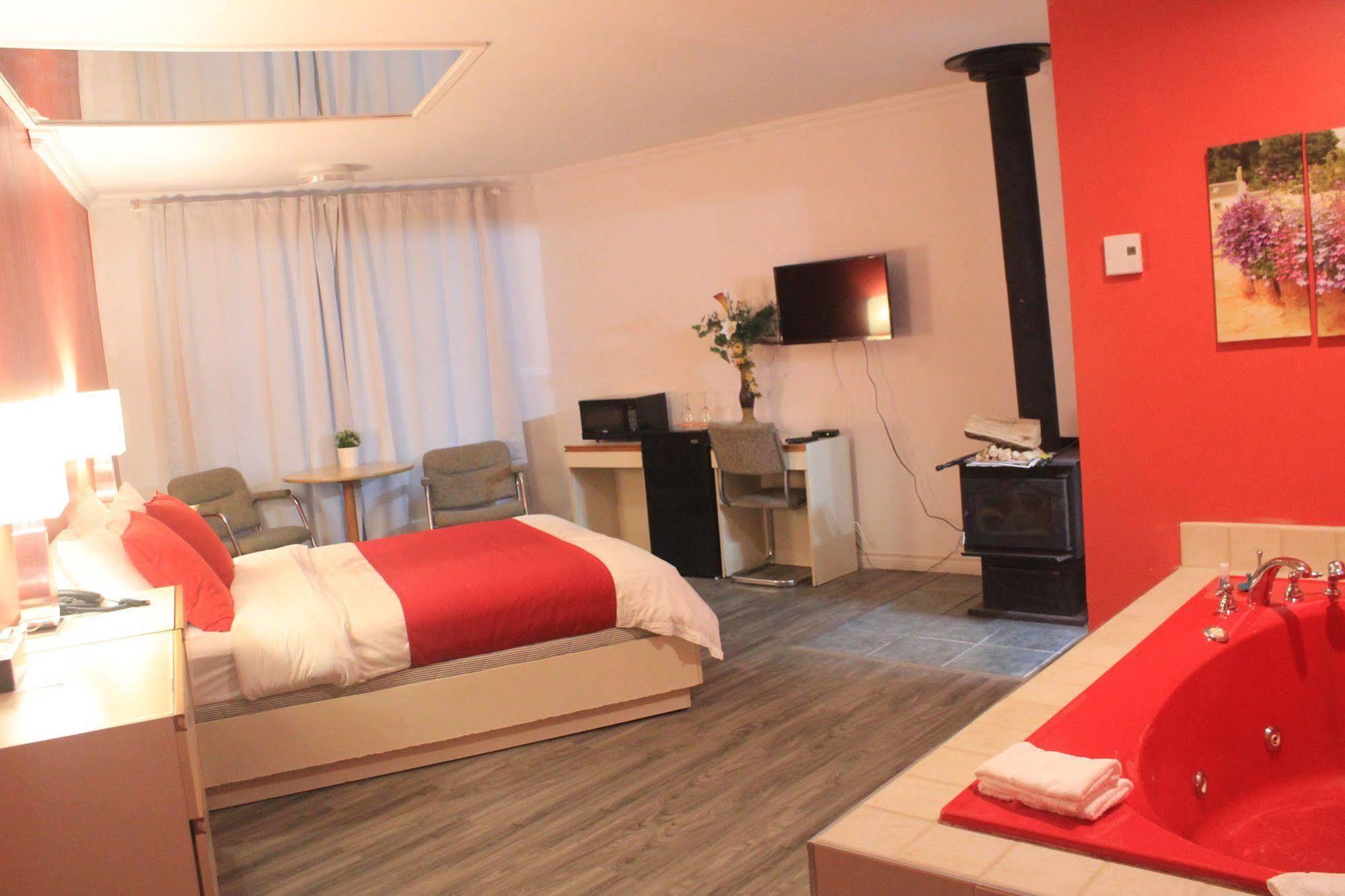 Des Pays D'en Motel 2*