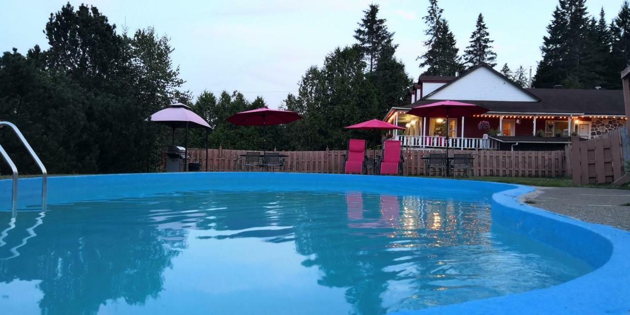 Motel Des Pays D'en